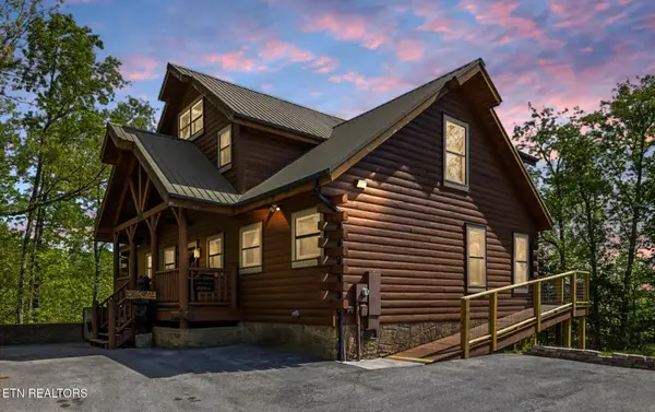 2733 Cats Paw Lane, Sevierville, TN 37862
