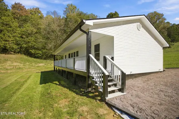 2433 Tennessee 131 Hwy, Thorn Hill, TN 37881