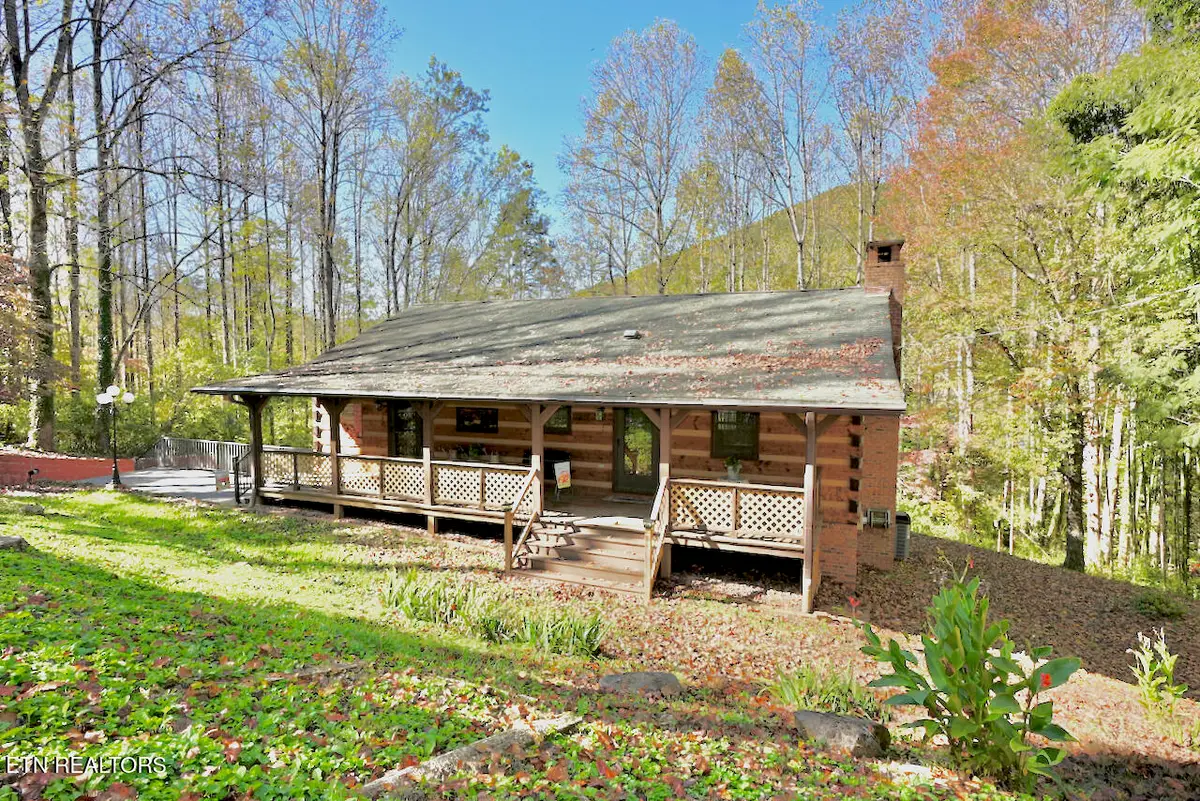 146 E Leatherwood Drive, Walland, TN 37886 - #1