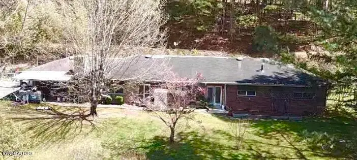 31 & 29 E 10th Lothbury St, Middlesboro, KY 40965 - #1