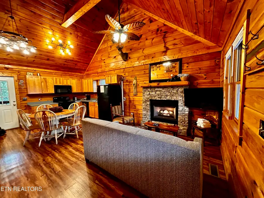 515 Chickasaw Gap Way, Pigeon Forge, TN 37863 - #3