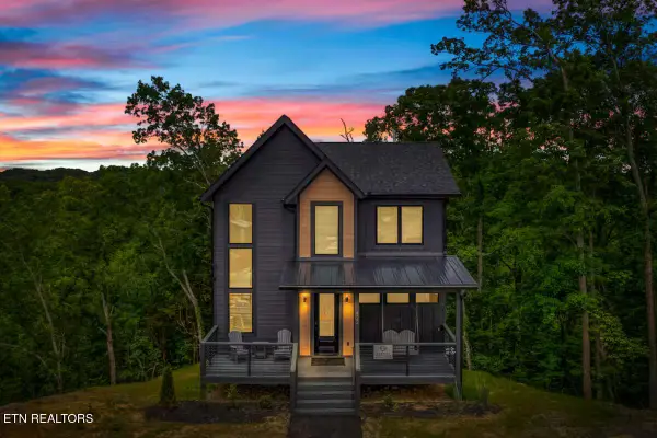 422 Compass Point Way, Sevierville, TN 37876
