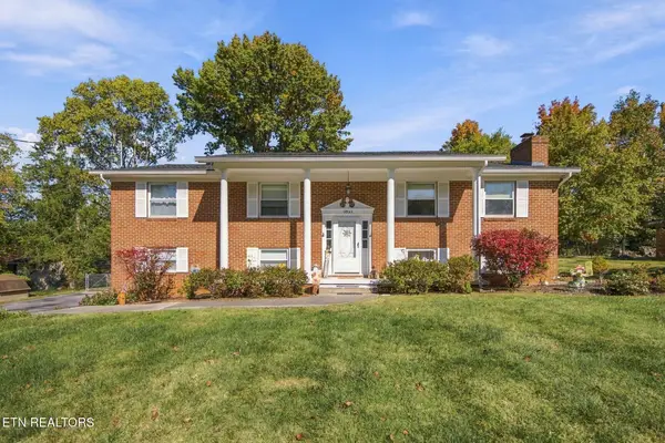9533 Mobile Drive, Knoxville, TN 37923