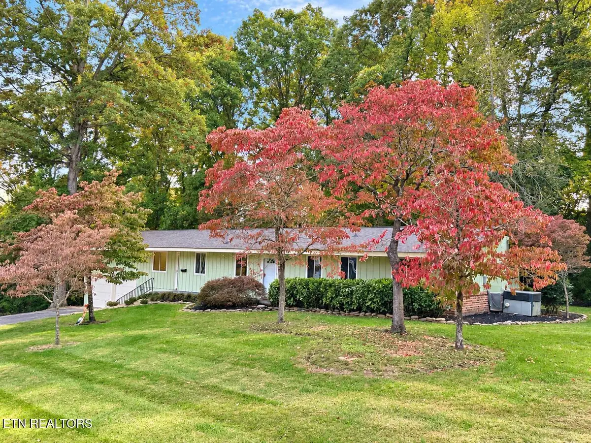5805 Villa Rd, Knoxville, TN 37918 - #1