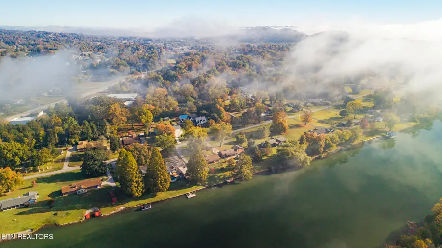 909 Riverbend Rd, Clinton, TN 37716 - #3