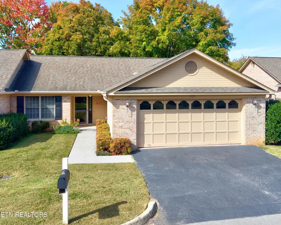 904 Portsmouth Circle, Maryville, TN 37803 - #2