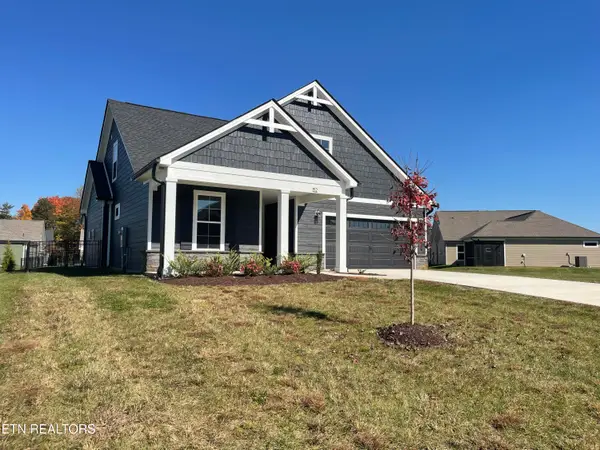 152 Honeysuckle Drive, Lenoir City, TN 37771
