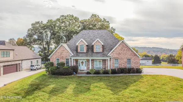 530 Oak Chase Blvd, Lenoir City, TN 37772