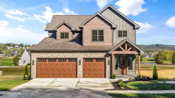 2228 Black Bear Circle, Loudon, TN 37774