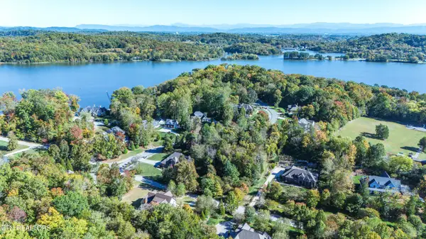 9518 View Point Lane Lane, Knoxville, TN 37922