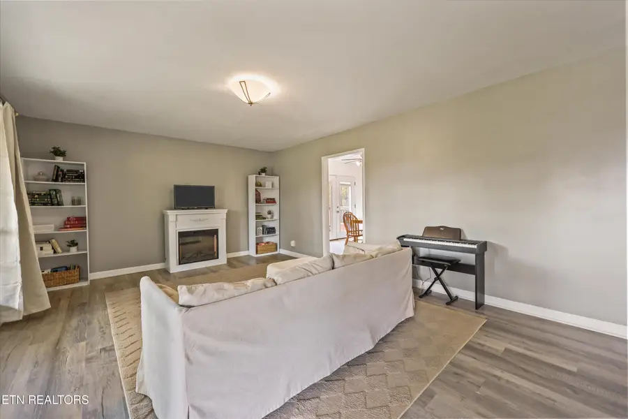 207 Spencer Drive, Harriman, TN 37748 - #3