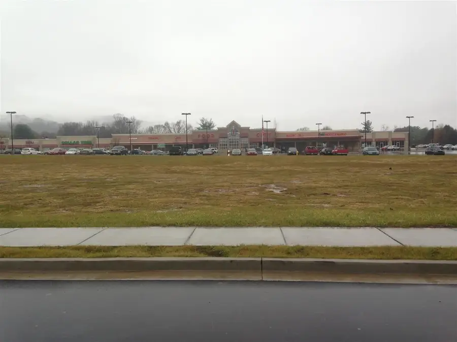 2250 Sandstone Drive, Morristown, TN 37814 - Image #3