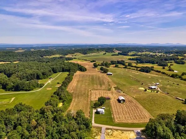 Warrensburg Road, Mosheim, TN 37818