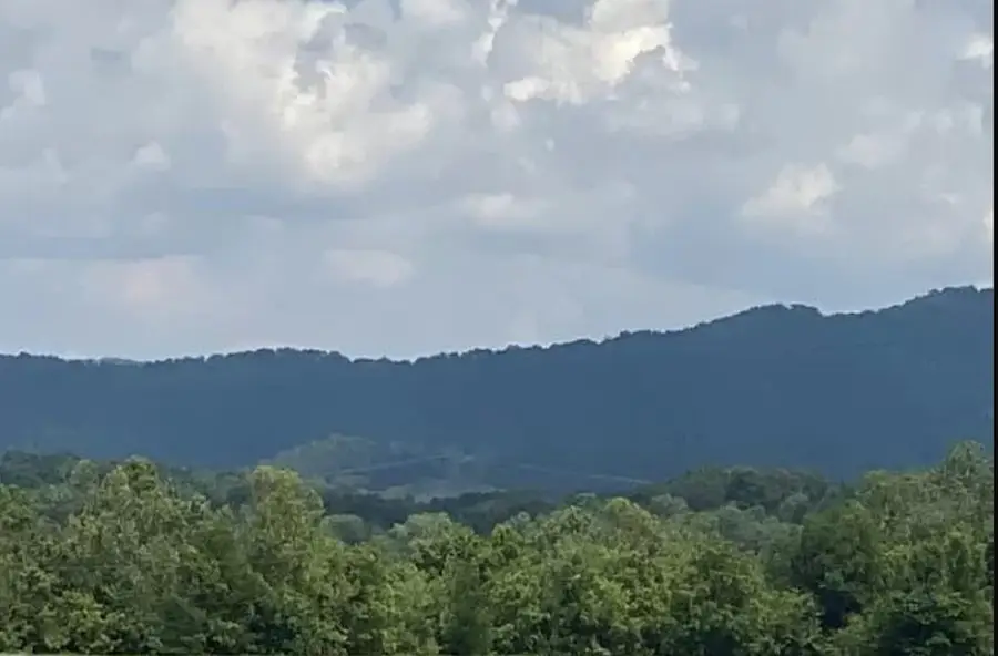 1096 Spears Dykes Rd, Greeneville, TN 37745 - Image #2