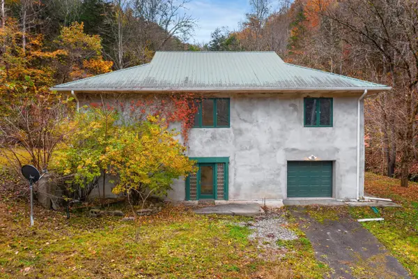 1650 Indian Creek Road, Thorn Hill, TN 37881