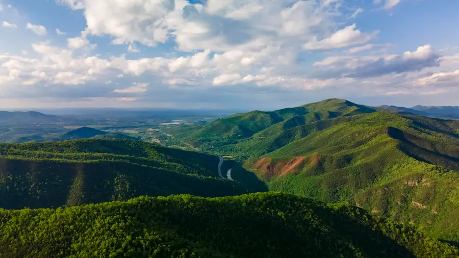 3963 Off Lindsey Gap Rd, Hartford, TN 37753 - Image #3