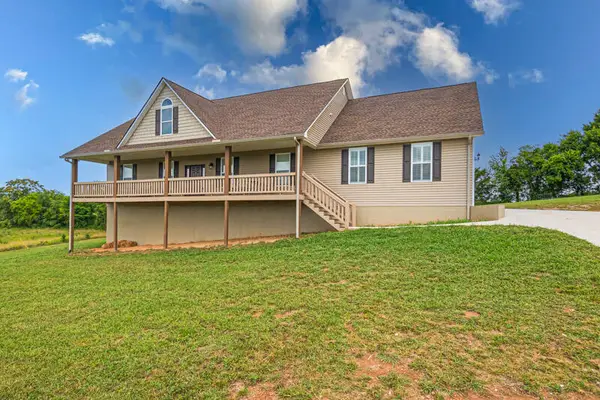 1275 Valley Home Road, Dandridge, TN 37725
