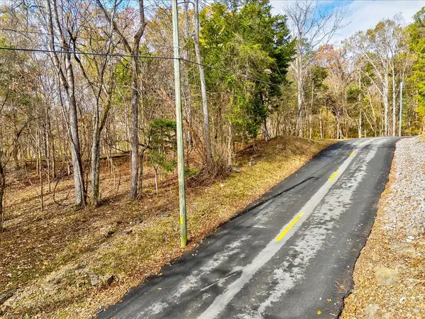 365 Chelaque Way, Mooresburg, TN 37811