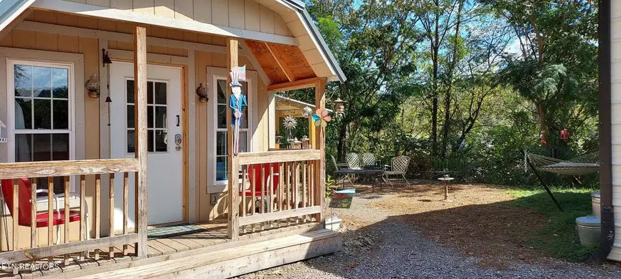 152 E Greenway Street, Sneedville, TN 37869 - Image #2