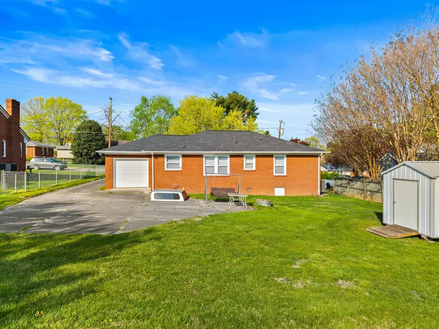 411 Ash Street, Morristown, TN 37813 - Image #3