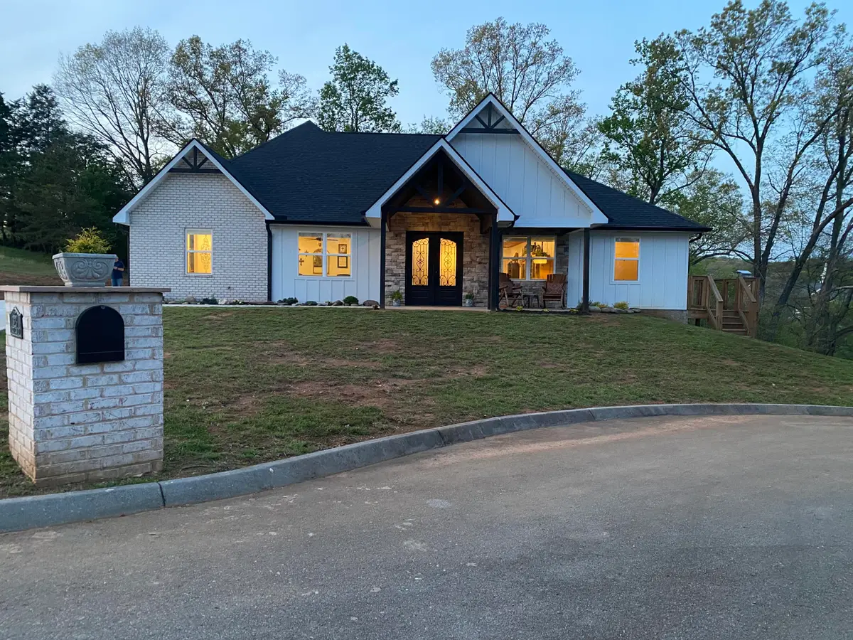 323 Eagle Claw Lane, Dandridge, TN 37725 - Image #1