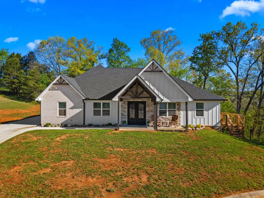 323 Eagle Claw Lane, Dandridge, TN 37725 - Image #2