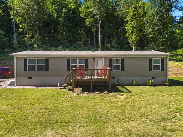 7812 Stagecoach Road, Whitesburg, TN 37891