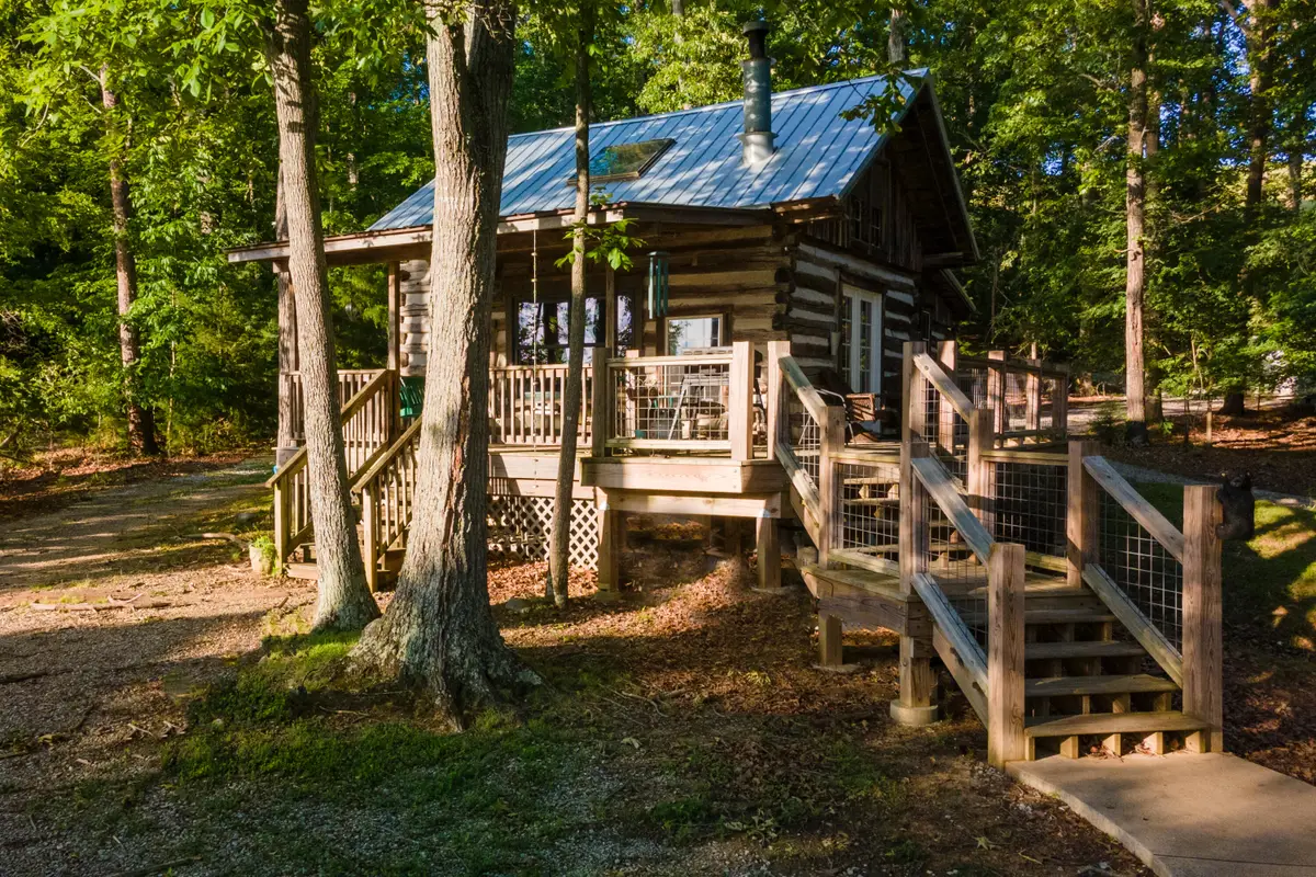 1523 Cherry Brook Drive, Dandridge, TN 37725 - Image #1