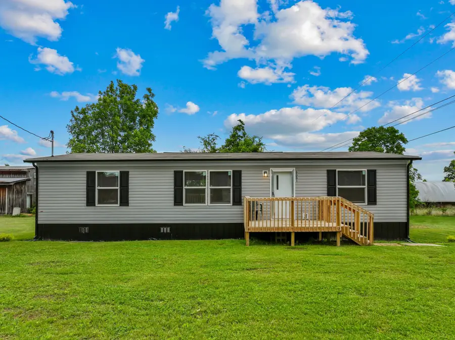 8091 E Andrew Johnson Highway, Whitesburg, TN 37891 - Image #2