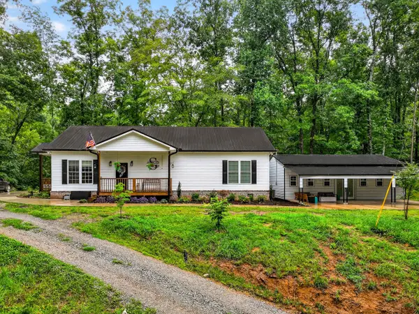 718 Mullins Drive, Sneedville, TN 37869