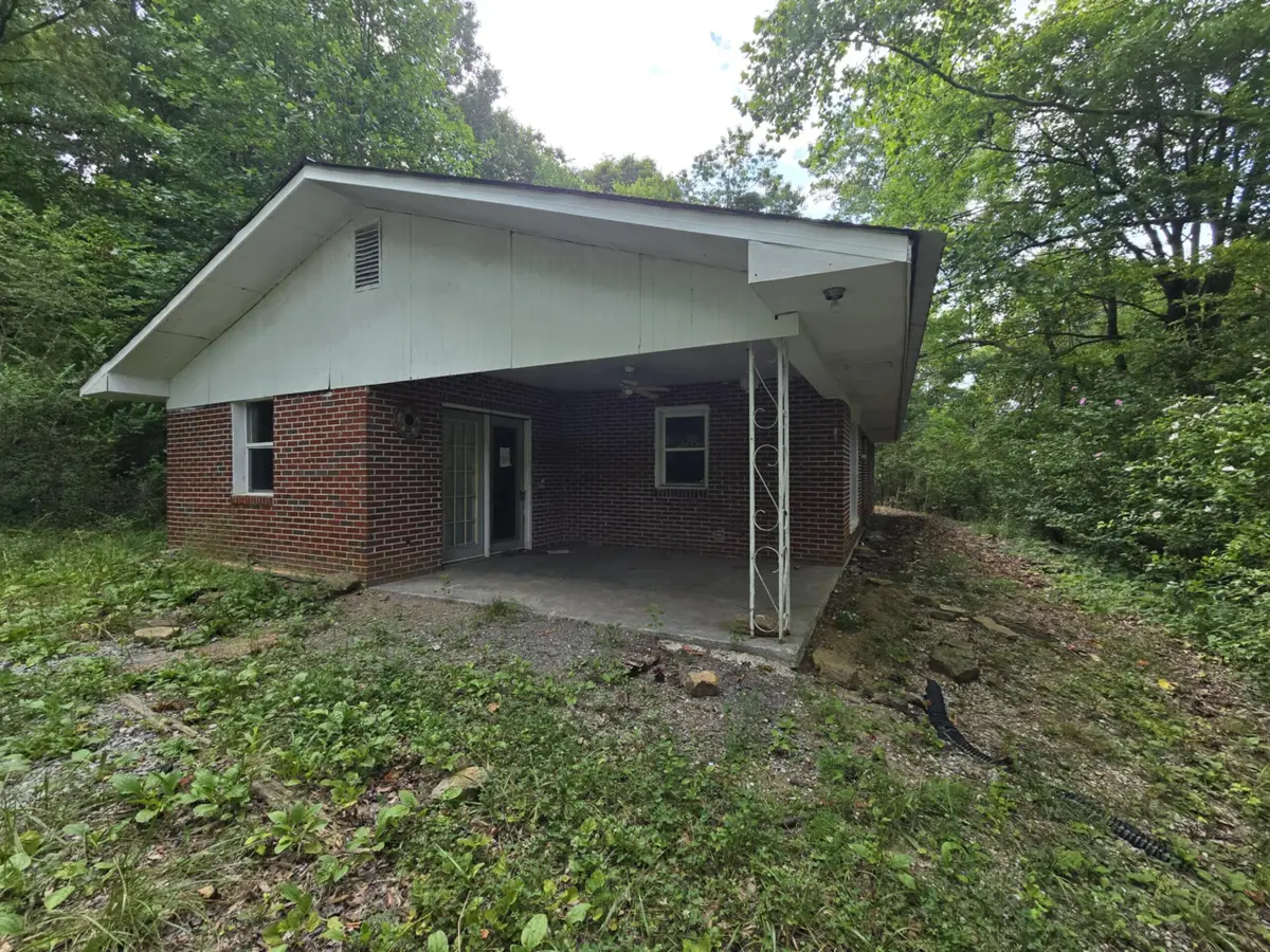 260 Collins St, Sneedville, TN 37869 - Image #1