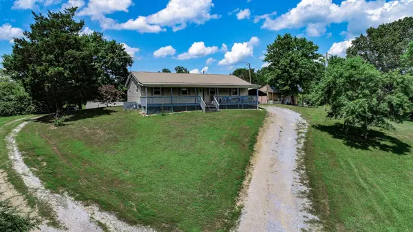 210 Dwayne Rd, Parrottsville, TN 37843
