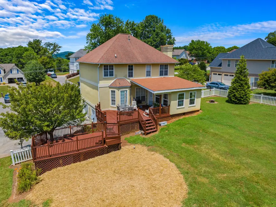 1074 Hickory View Drive, Morristown, TN 37814 - Image #2