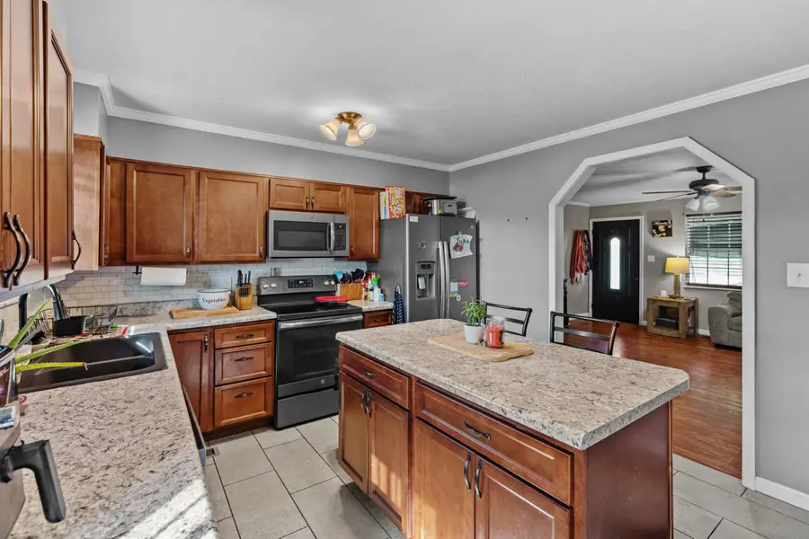 1674 Meadow Run Drive, Morristown, TN 37814 - Image #2