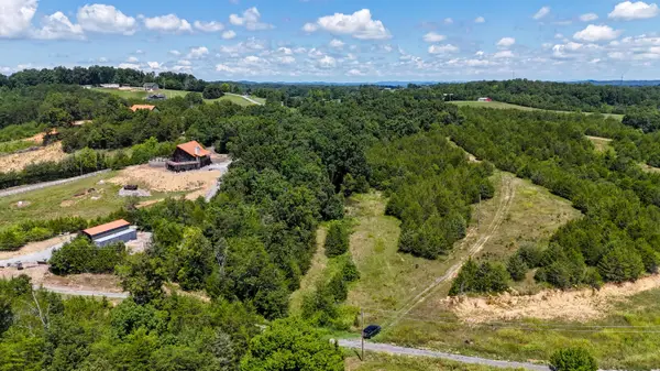 1420 Swannsylvania Road, Dandridge, TN 37725