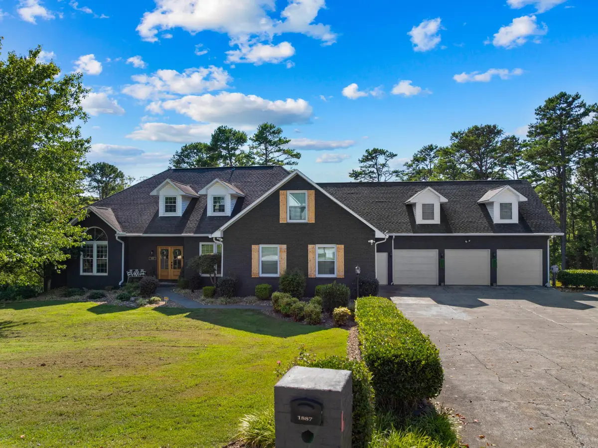 1887 Lakebrook Circle, Dandridge, TN 37725 - Image #1