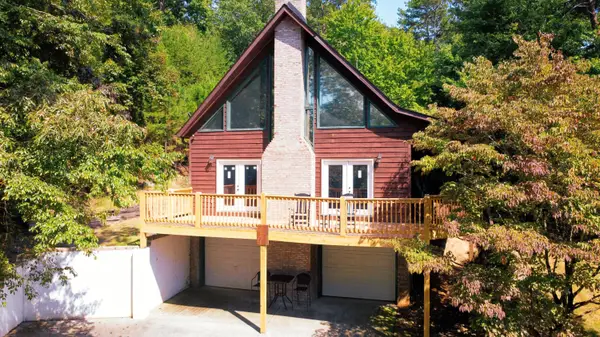 1534 Cherry Brook Drive, Dandridge, TN 37725