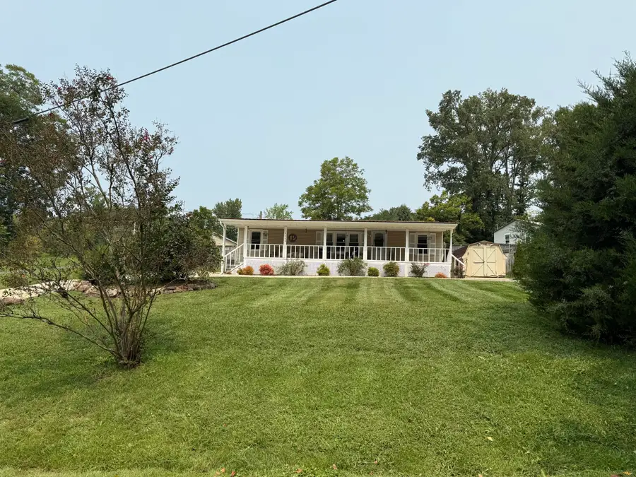 3406 Bridges Chapel Road, Dandridge, TN 37725 - Image #2