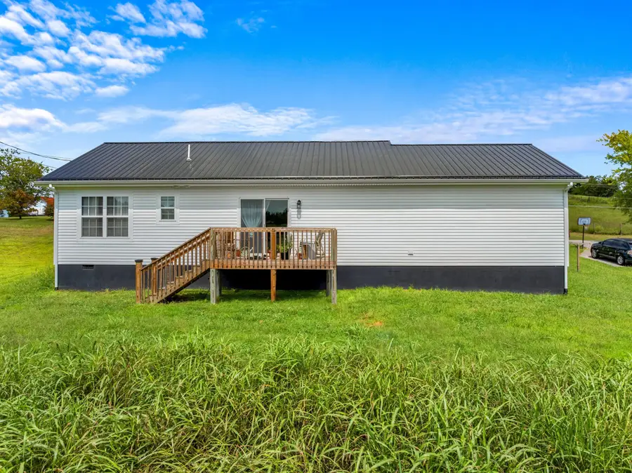 1562 Cave Springs Road, Tazewell, TN 37879 - Image #3