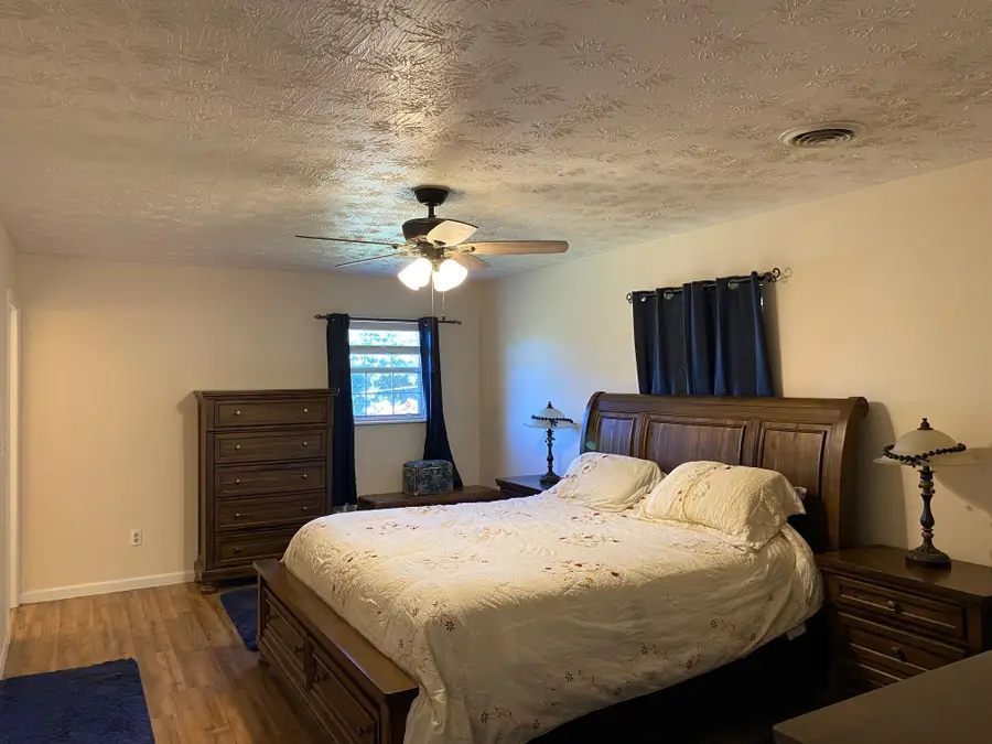 1011 Honeysuckle Drive, Newport, TN 37821 - Image #3