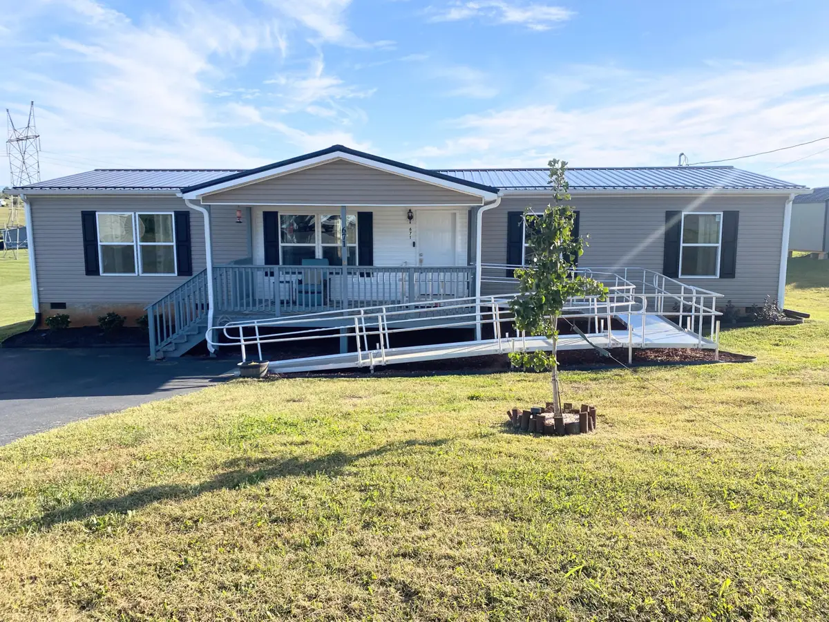 671 Towers Drive, Dandridge, TN 37725 - Image #1