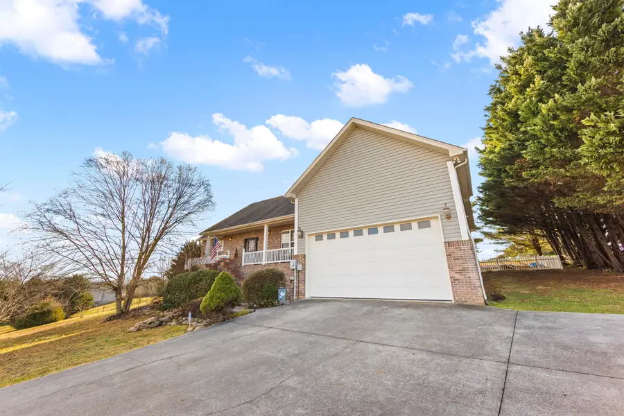 1850 Pheasant Crossing Drive, Dandridge, TN 37725 - Image #3