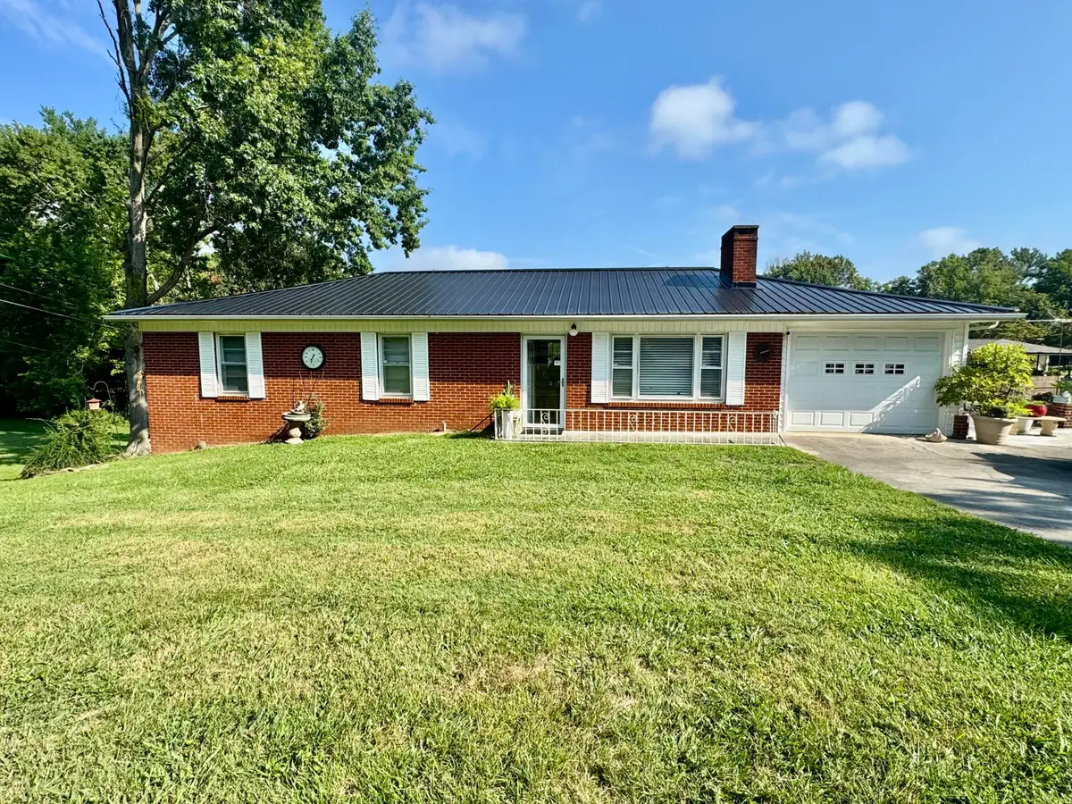 2691 Lakemoore Dr., Morristown, TN 37814 - Image #1