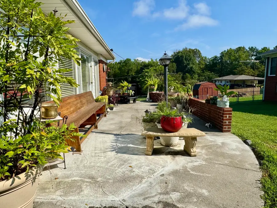 2691 Lakemoore Dr., Morristown, TN 37814 - Image #2