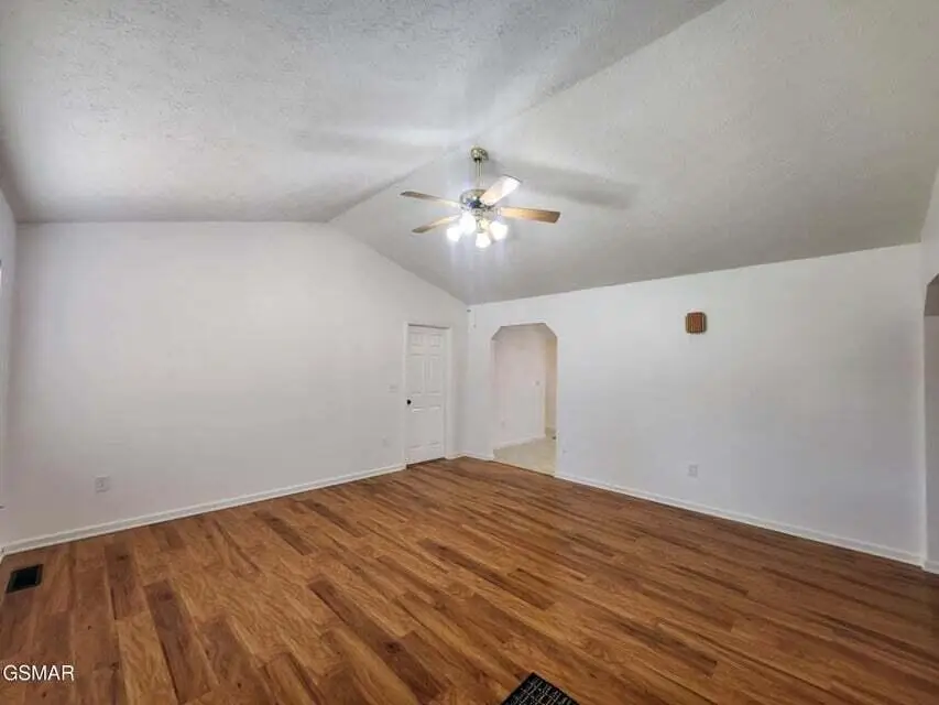 703 Duvall Court, Strawberry Plains, TN 37871 - Image #3