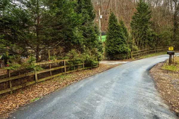 433 Steve Brown Road, Bean Station, TN 37708