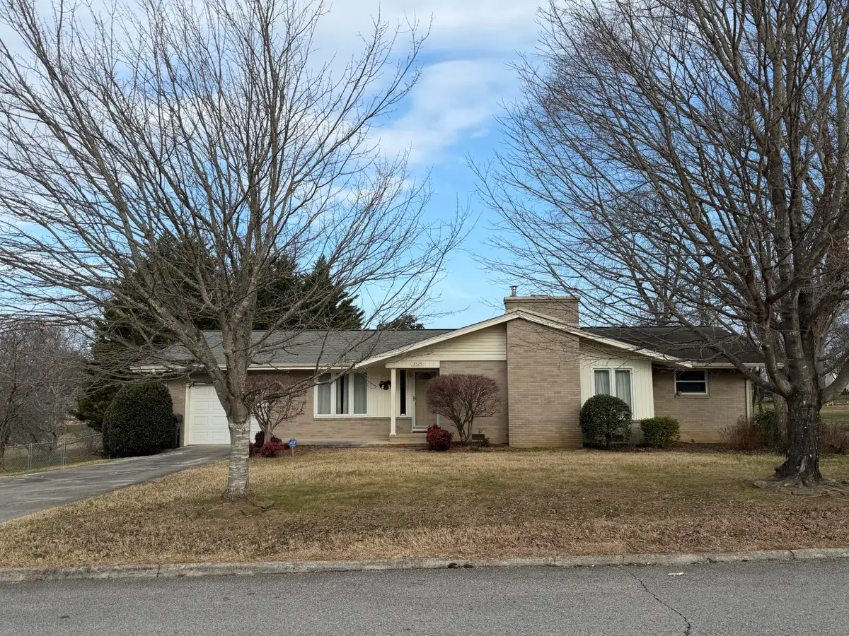 2525 Mountain View Drive, Morristown, TN 37814 - Image #1