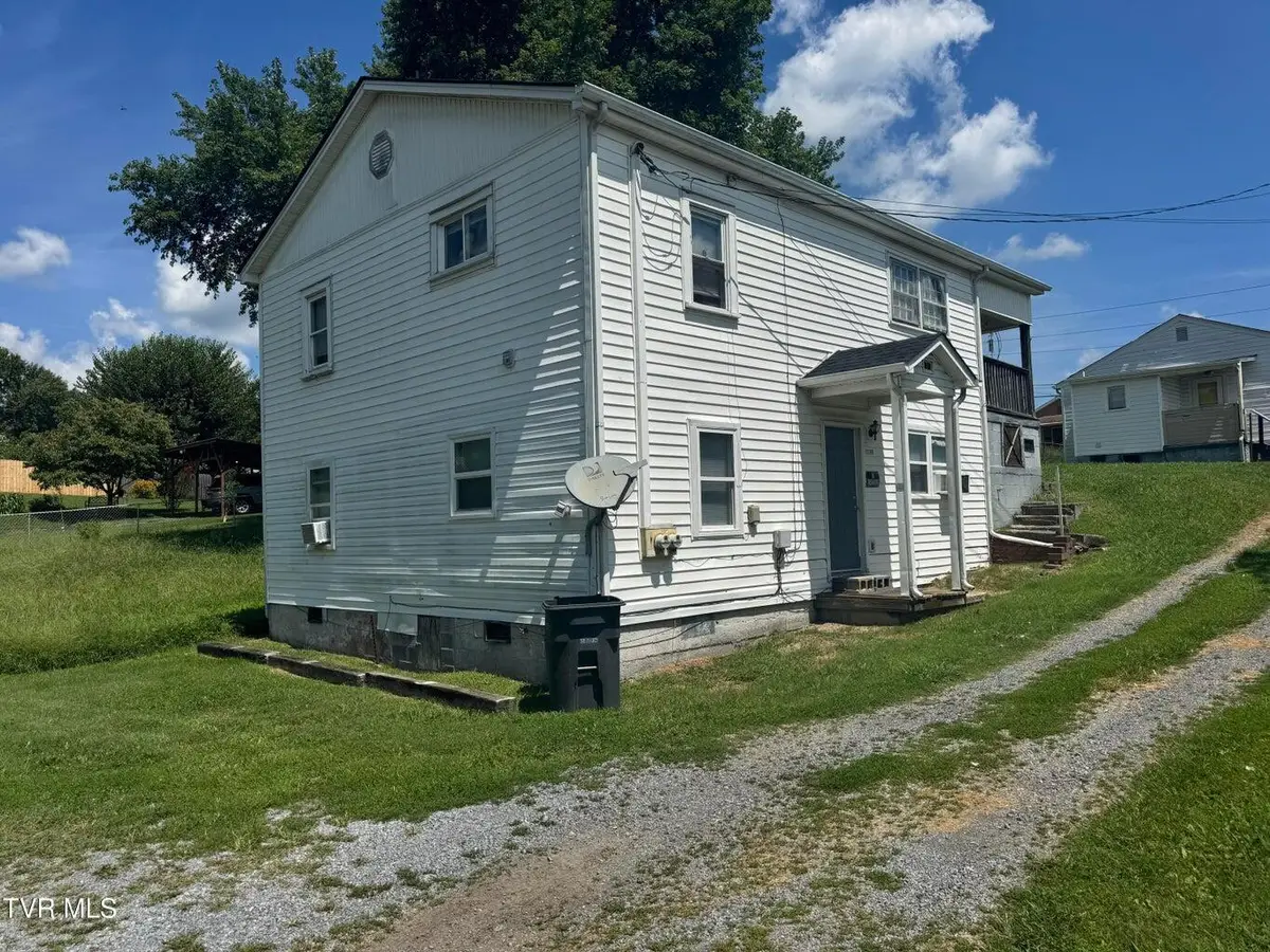 1108 Fairview Avenue, Kingsport, TN 37660 - #1