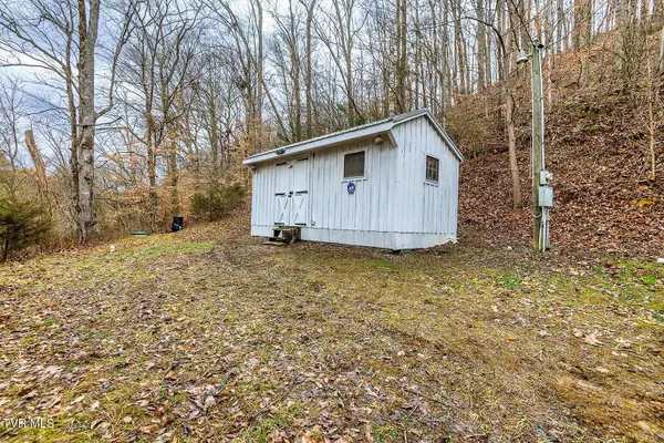 1020 Rhodes Road, Bybee, TN 37713