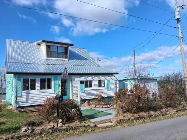 245&241 White Oak Avenue, Newport, TN 37821